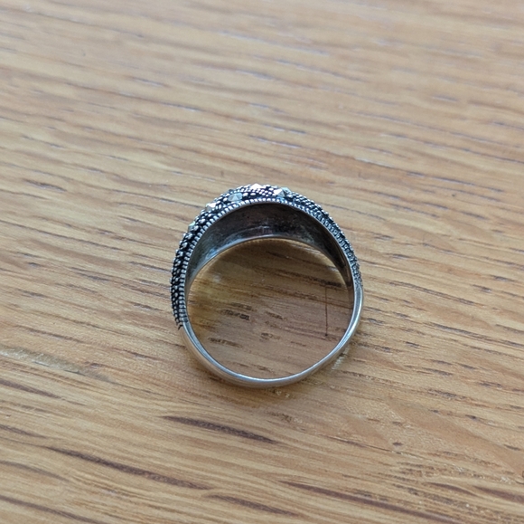 Sparkling Silver Marcasite Cortail Ring size 5 - Picture 7 of 11